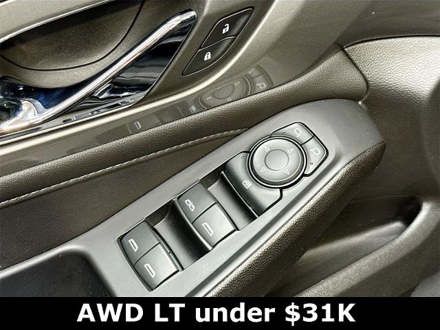 2023 Chevrolet Traverse Vehicle Photo in EVERETT, WA 98203-5662