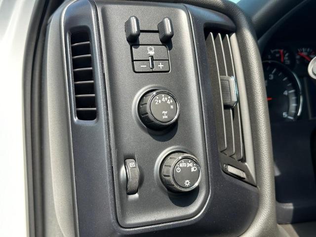 2024 Chevrolet Silverado 5500 HD Vehicle Photo in COLUMBIA, MO 65203-3903