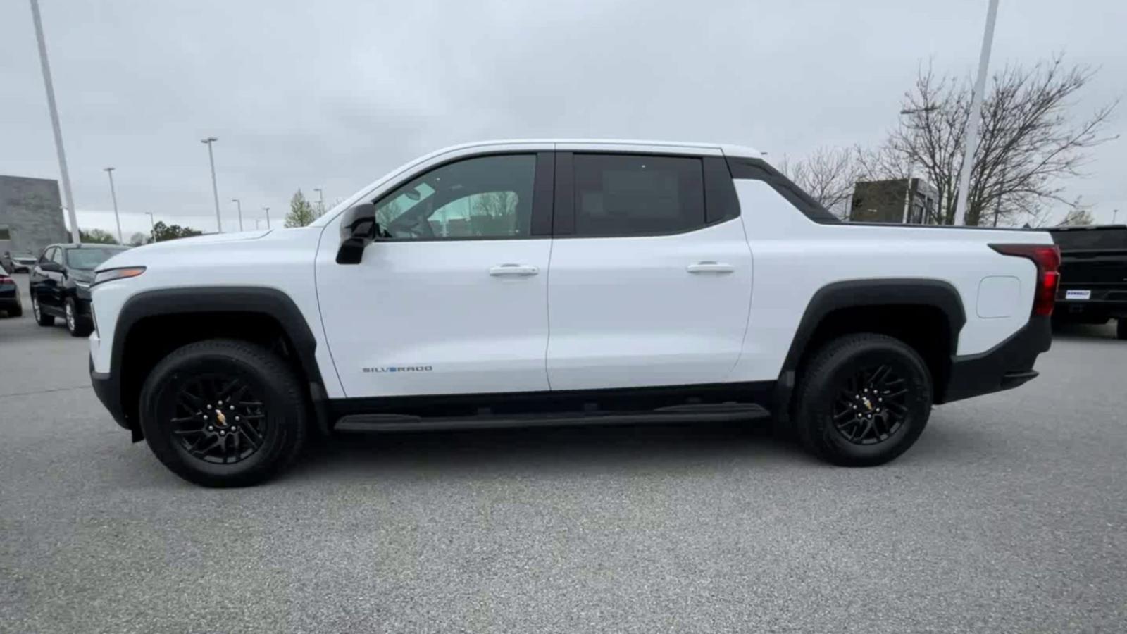 2024 Chevrolet Silverado EV Vehicle Photo in BENTONVILLE, AR 72712-4322
