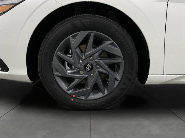 2025 Hyundai ELANTRA Hybrid Vehicle Photo in Appleton, WI 54913