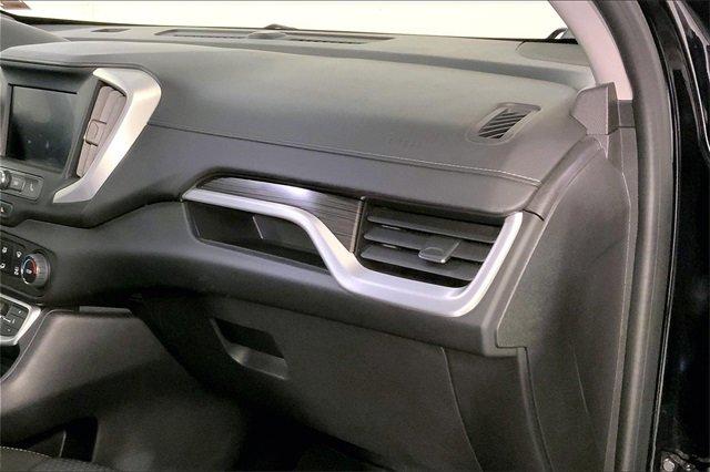 2024 GMC Terrain Vehicle Photo in KANSAS CITY, MO 64114-4502