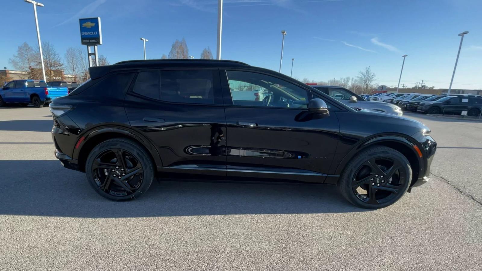 2025 Chevrolet Equinox EV Vehicle Photo in BENTONVILLE, AR 72712-4322