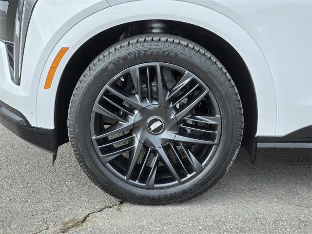 2025 Cadillac Escalade IQ Vehicle Photo in Oklahoma City, OK 73114