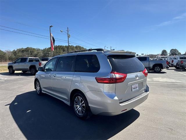 2020 Toyota Sienna Vehicle Photo in ALBERTVILLE, AL 35950-0246