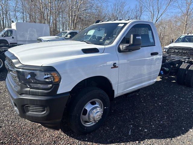 2024 Ram 3500 Chassis Cab Vehicle Photo in Doylsetown, PA 18901