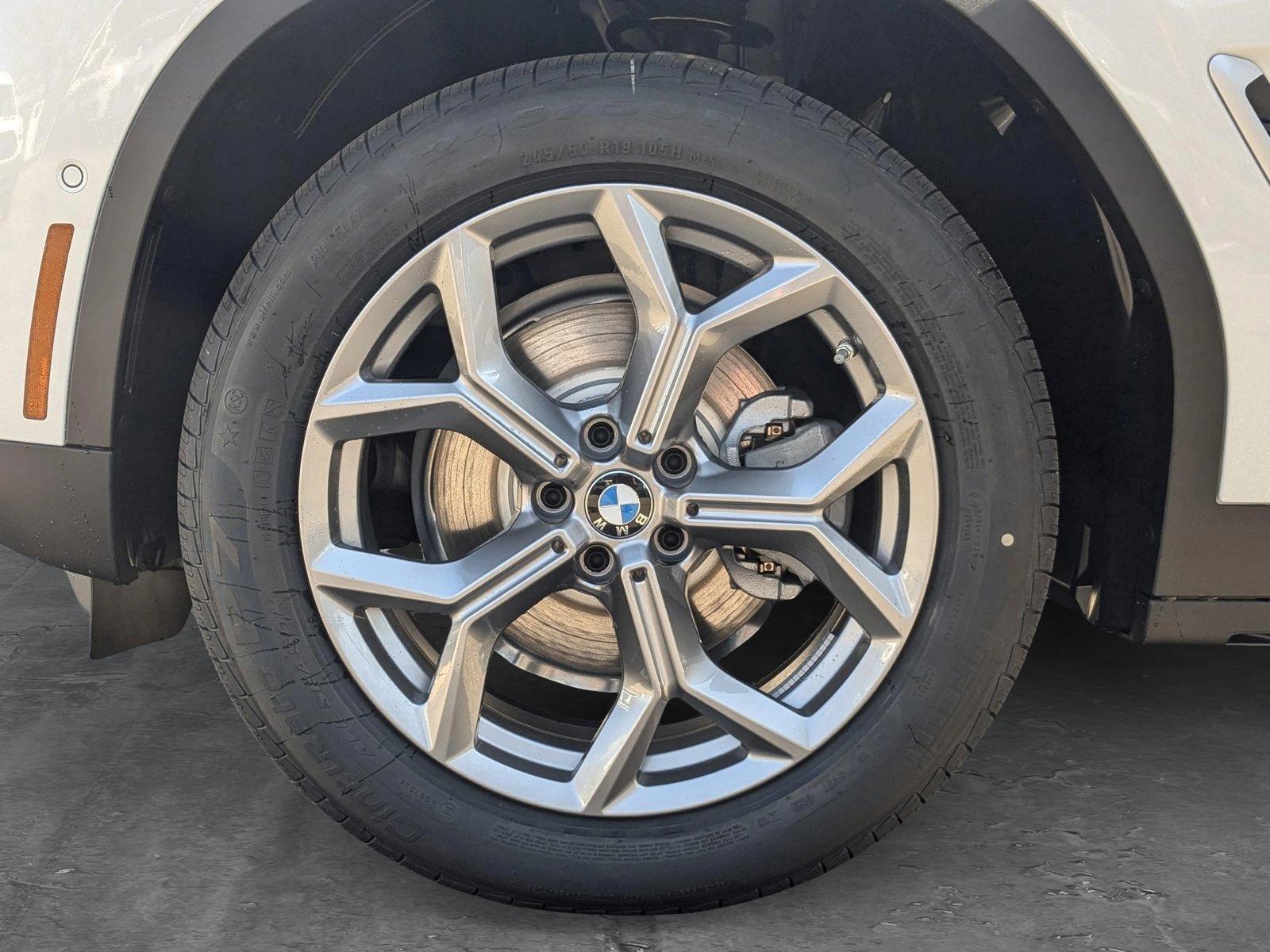 2025 BMW X4 xDrive30i Vehicle Photo in Towson, MD 21204
