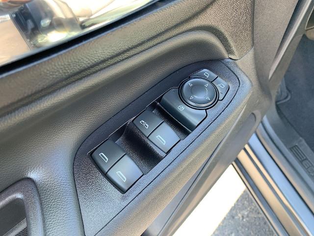 2022 Chevrolet Equinox Vehicle Photo in MOON TOWNSHIP, PA 15108-2571