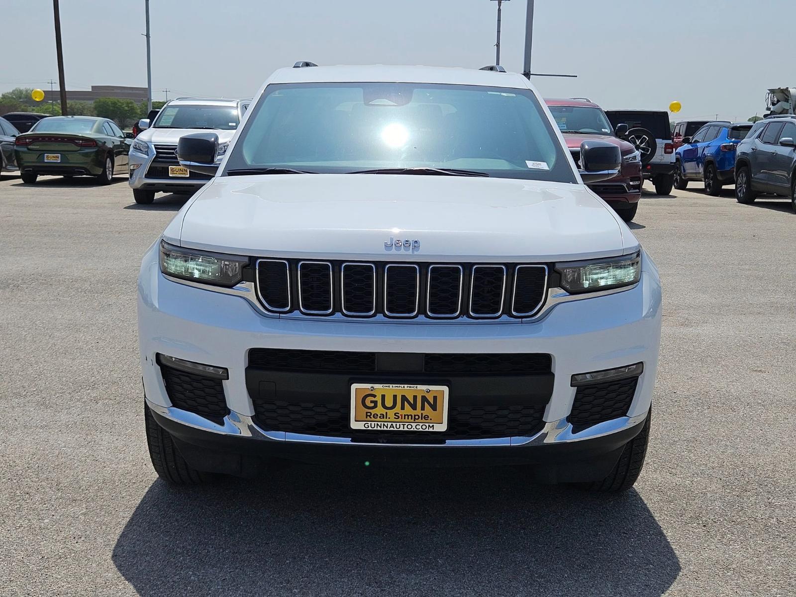 2023 Jeep Grand Cherokee L Vehicle Photo in Seguin, TX 78155