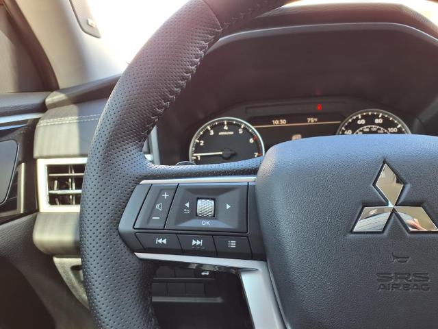 2025 Mitsubishi Outlander Vehicle Photo in Tampa, FL 33612