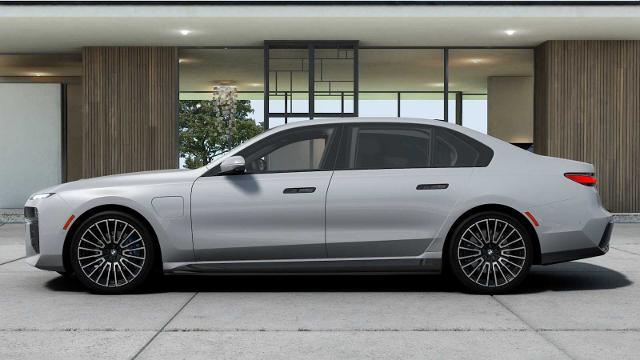 2025 BMW 750e xDrive Vehicle Photo in GRAPEVINE, TX 76051