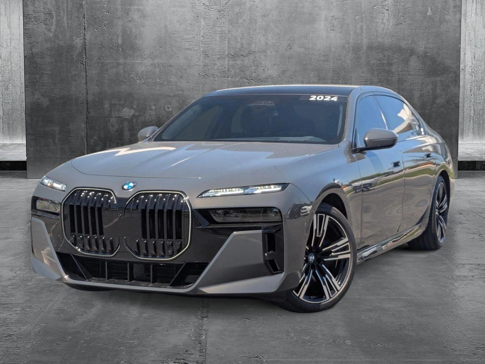 2024 BMW 760i xDrive Vehicle Photo in Valencia, CA 91355