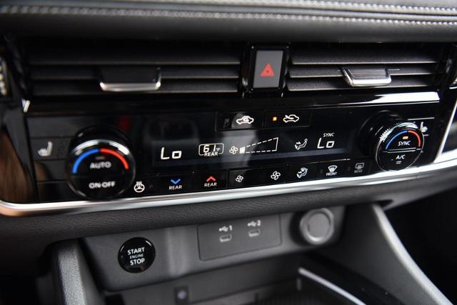 2025 Nissan Rogue Vehicle Photo in Ballwin, MO 63011