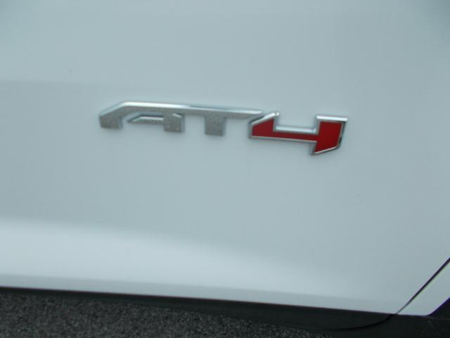 2025 GMC Acadia Vehicle Photo in LOWELL, MA 01852-4336