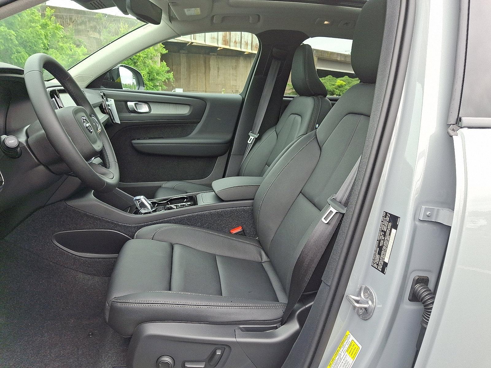 2025 Volvo XC40 Vehicle Photo in Trevose, PA 19053