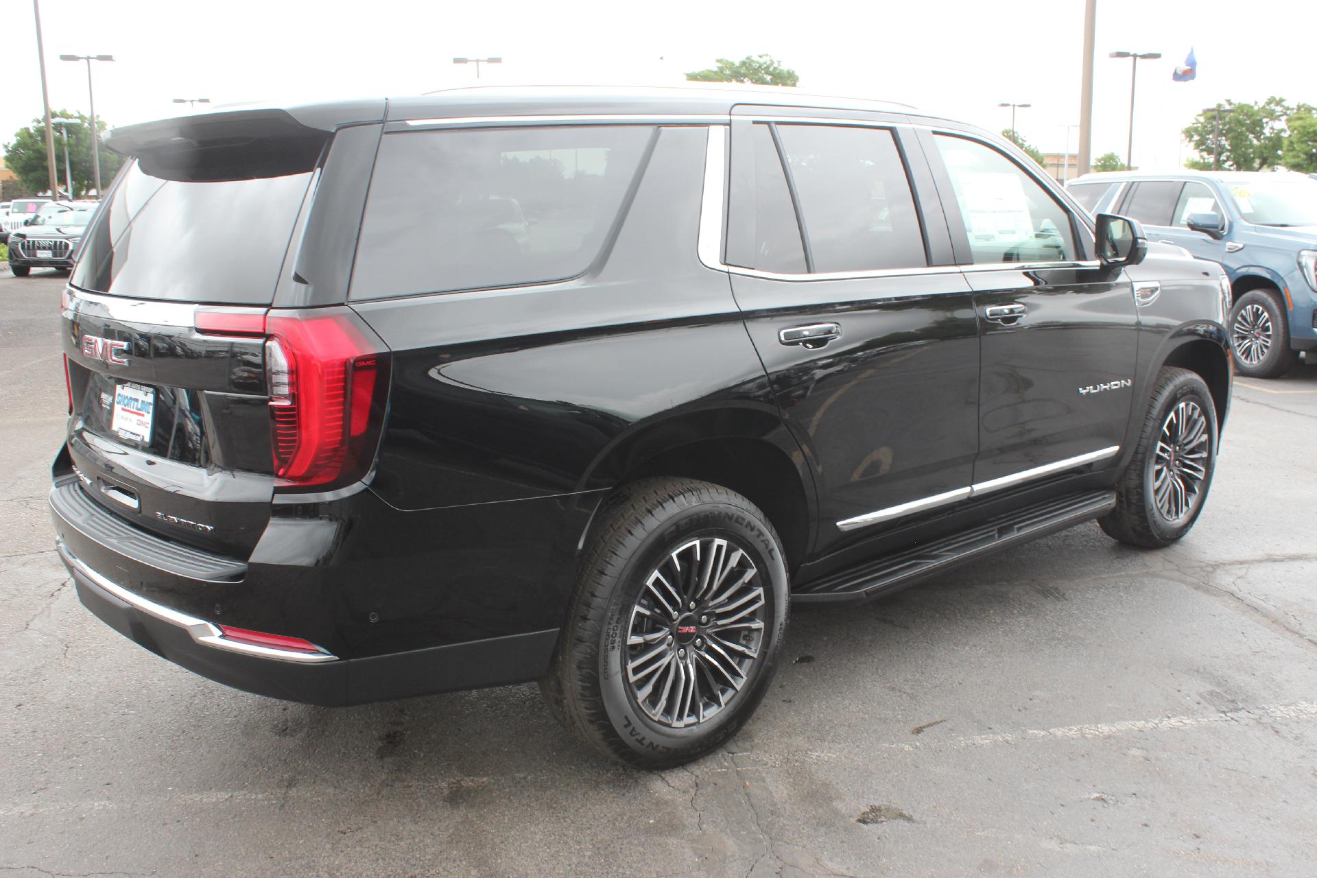 2025 GMC Yukon Vehicle Photo in AURORA, CO 80012-4011