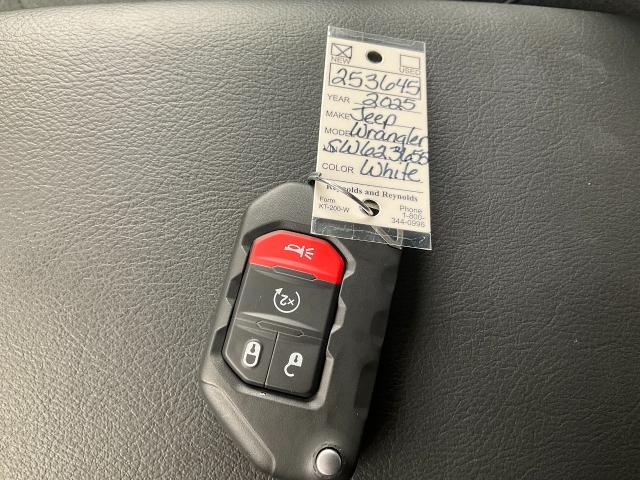 2025 Jeep Wrangler Vehicle Photo in Kaukauna, WI 54130