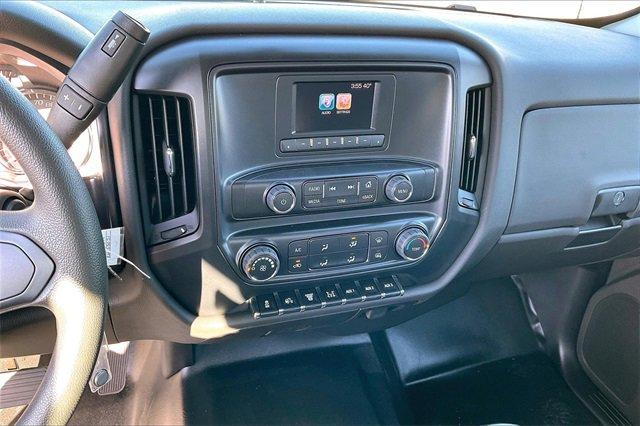 2024 Chevrolet Silverado Chassis Cab Vehicle Photo in INDEPENDENCE, MO 64055-1314