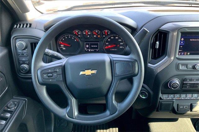 2025 Chevrolet Silverado 1500 Vehicle Photo in KANSAS CITY, MO 64114-4502