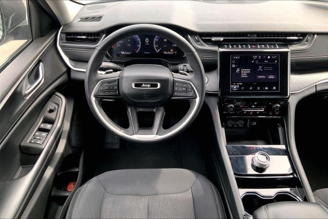 2023 Jeep Grand Cherokee L Vehicle Photo in KANSAS CITY, MO 64114-4502