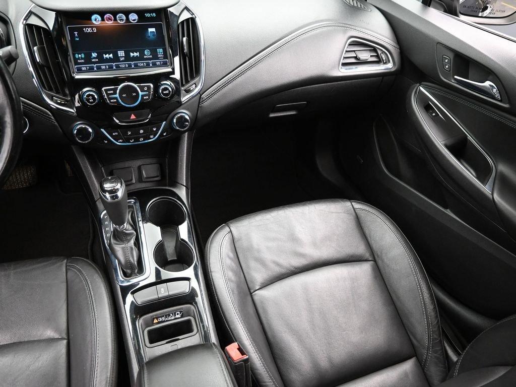 2016 Chevrolet Cruze Vehicle Photo in Marion, IA 52302