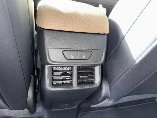 2025 Chevrolet Equinox Vehicle Photo in MANHATTAN, KS 66502-5036