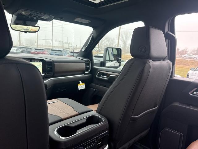 2025 Chevrolet Silverado 2500 HD Vehicle Photo in MANHATTAN, KS 66502-5036