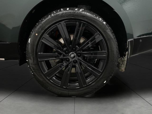 2025 Range Rover Vehicle Photo in Appleton, WI 54913