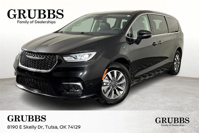 2022 Chrysler Pacifica Vehicle Photo in Tulsa, OK 74129
