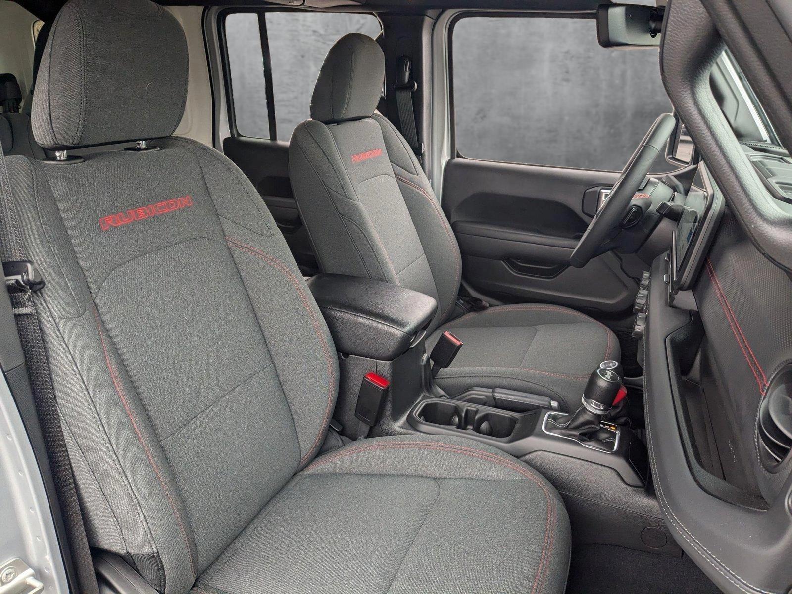 2024 Jeep Wrangler Vehicle Photo in Cockeysville, MD 21030-2508