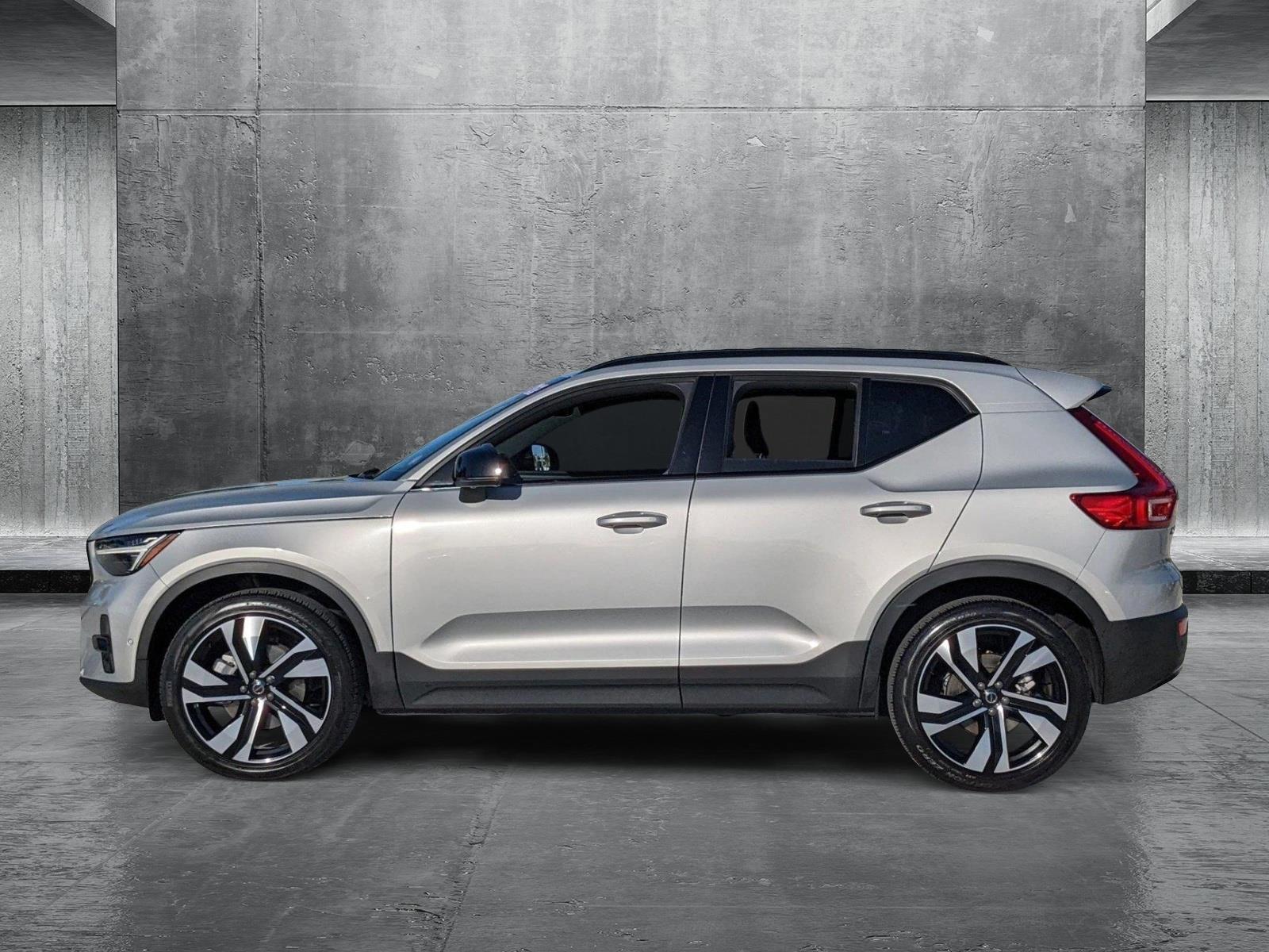 2023 Volvo XC40 Vehicle Photo in Davie, FL 33331
