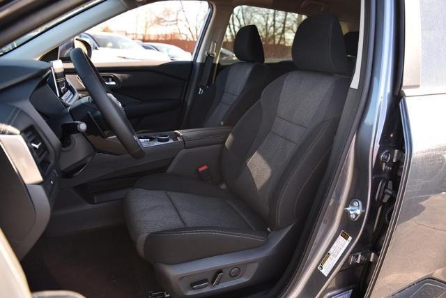2025 Nissan Rogue Vehicle Photo in Ballwin, MO 63011