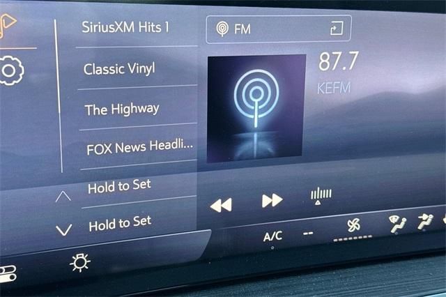 2025 Buick Envision Vehicle Photo in ELK GROVE, CA 95757-8703