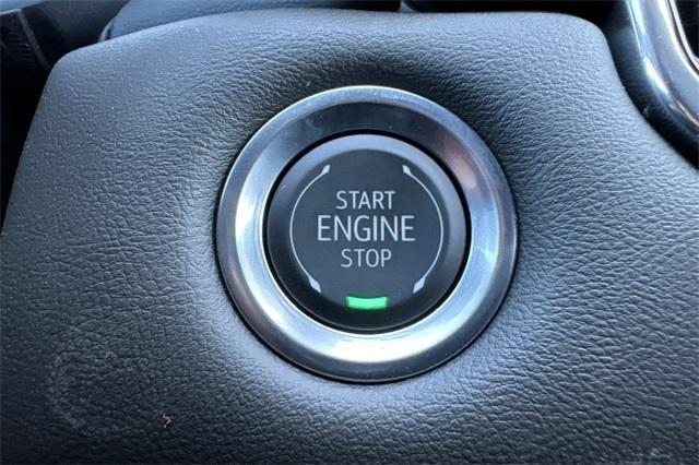 2025 GMC Canyon Vehicle Photo in ELK GROVE, CA 95757-8703