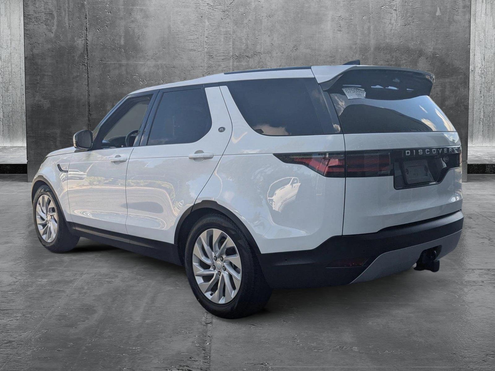 2023 Land Rover Discovery Vehicle Photo in Pompano Beach, FL 33064