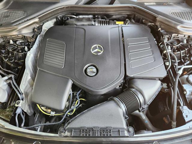 2025 Mercedes-Benz GLC Vehicle Photo in HOUSTON, TX 77079