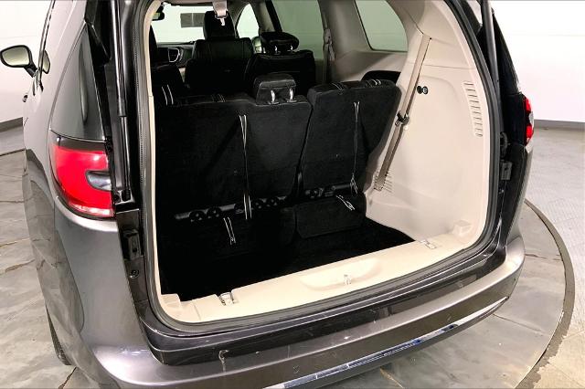 2023 Chrysler Pacifica Vehicle Photo in Lees Summit, MO 64086
