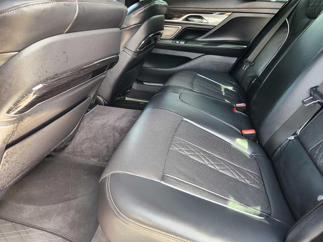 2021 BMW 740i Vehicle Photo in HOUSTON, TX 77079