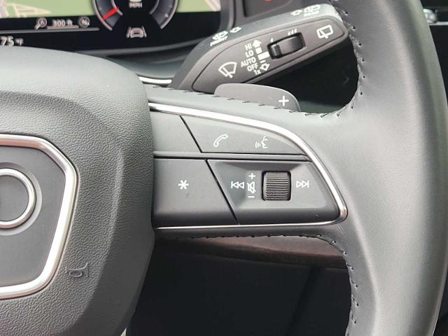 2020 Audi Q7 Vehicle Photo in MCKINNEY, TX 75070