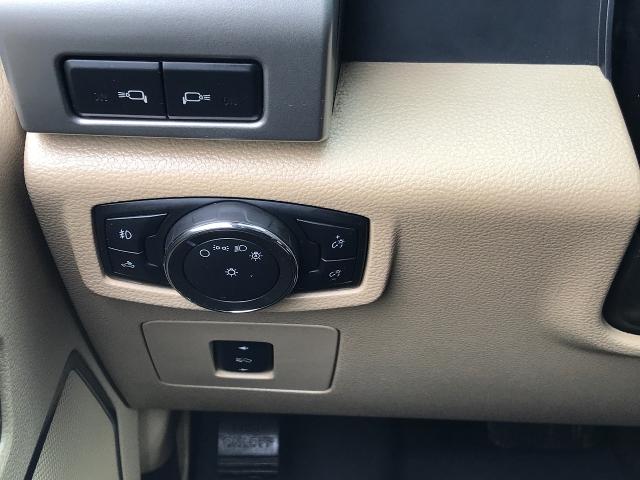 2017 Ford F-150 Vehicle Photo in GREEN BAY, WI 54303-3330