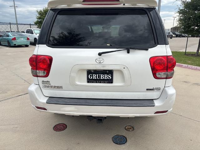 2006 Toyota Sequoia Vehicle Photo in Grapevine, TX 76051