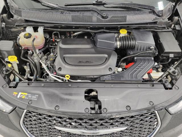2023 Chrysler Pacifica Vehicle Photo in Kaukauna, WI 54130