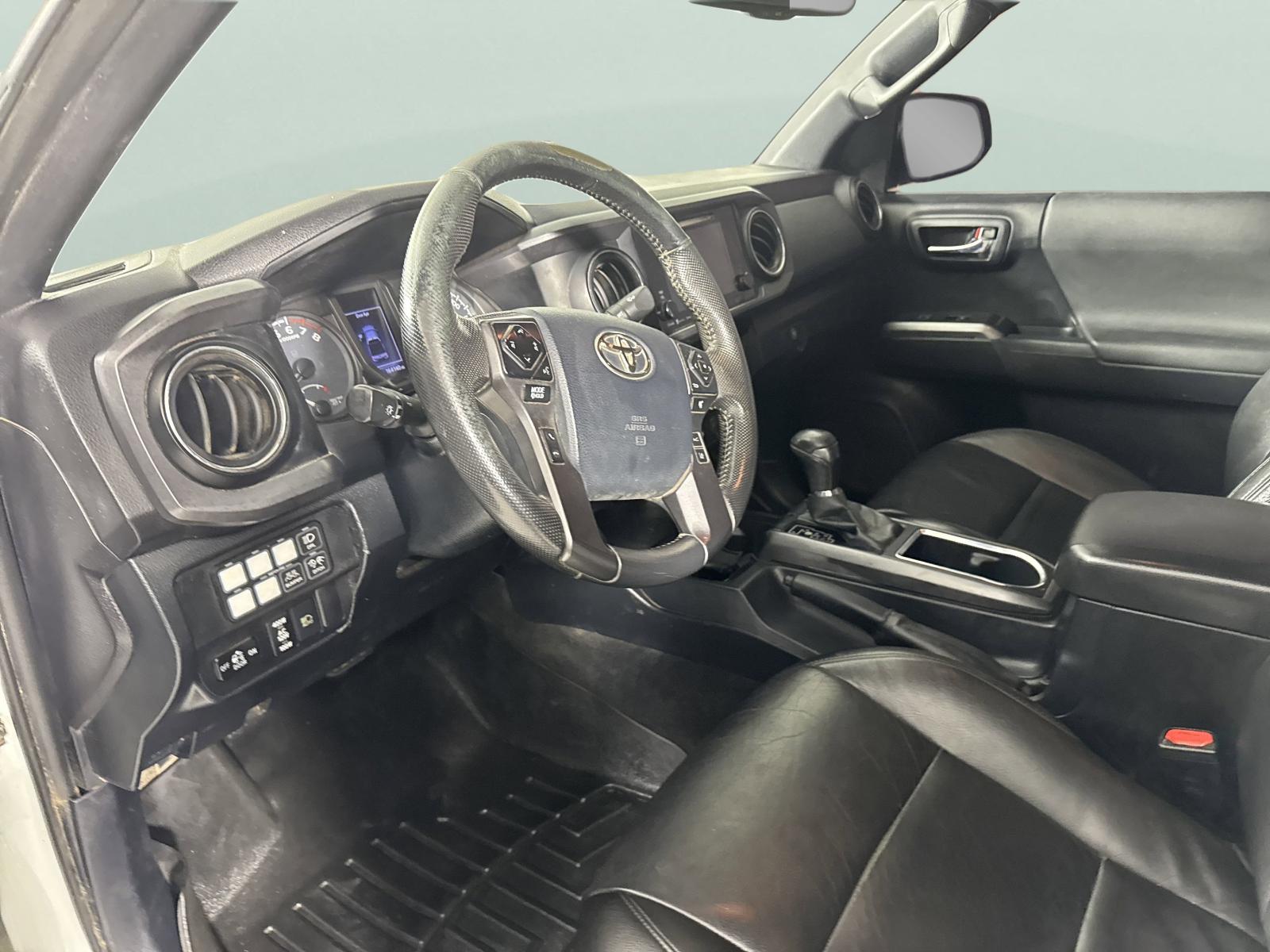 2018 Toyota Tacoma Vehicle Photo in GEORGETOWN, TX 78626-7508