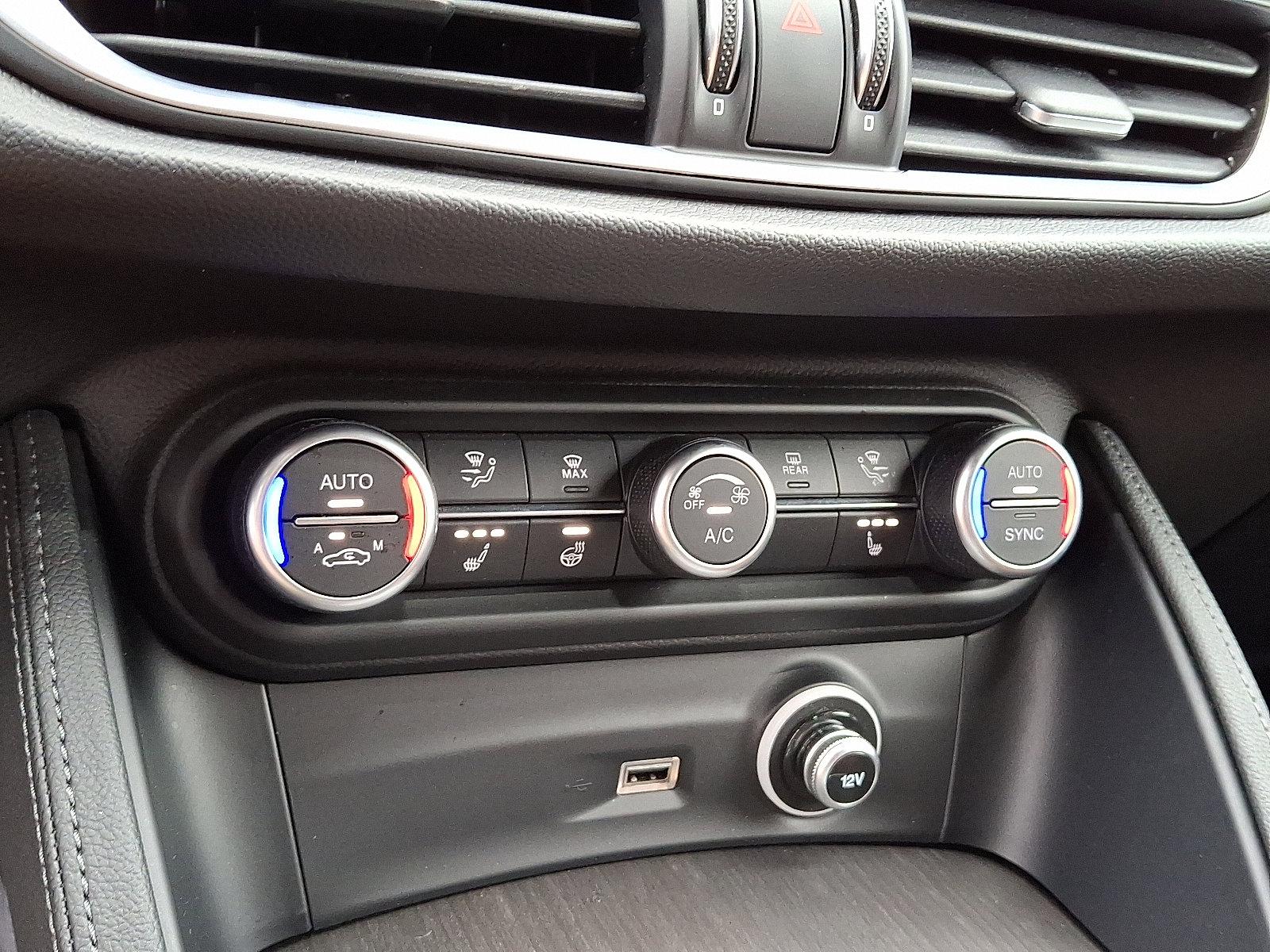 2022 Alfa Romeo Stelvio Vehicle Photo in Willow Grove, PA 19090