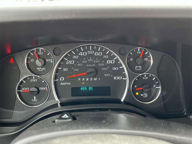 2023 Chevrolet Express Cutaway 4500 Vehicle Photo in ALCOA, TN 37701-3235