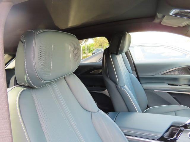 2025 Cadillac LYRIQ Vehicle Photo in DELRAY BEACH, FL 33483-3294