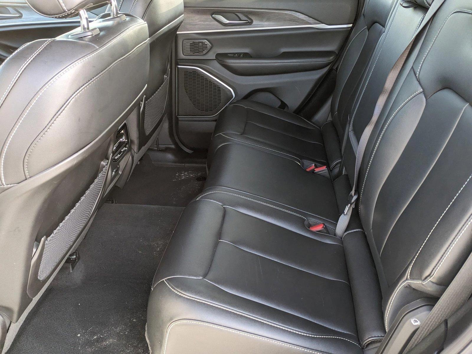 2024 Jeep Grand Cherokee 4xe Vehicle Photo in Rockville, MD 20852