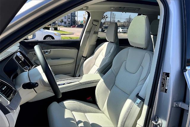 2025 Volvo XC90 Vehicle Photo in Houston, TX 77007
