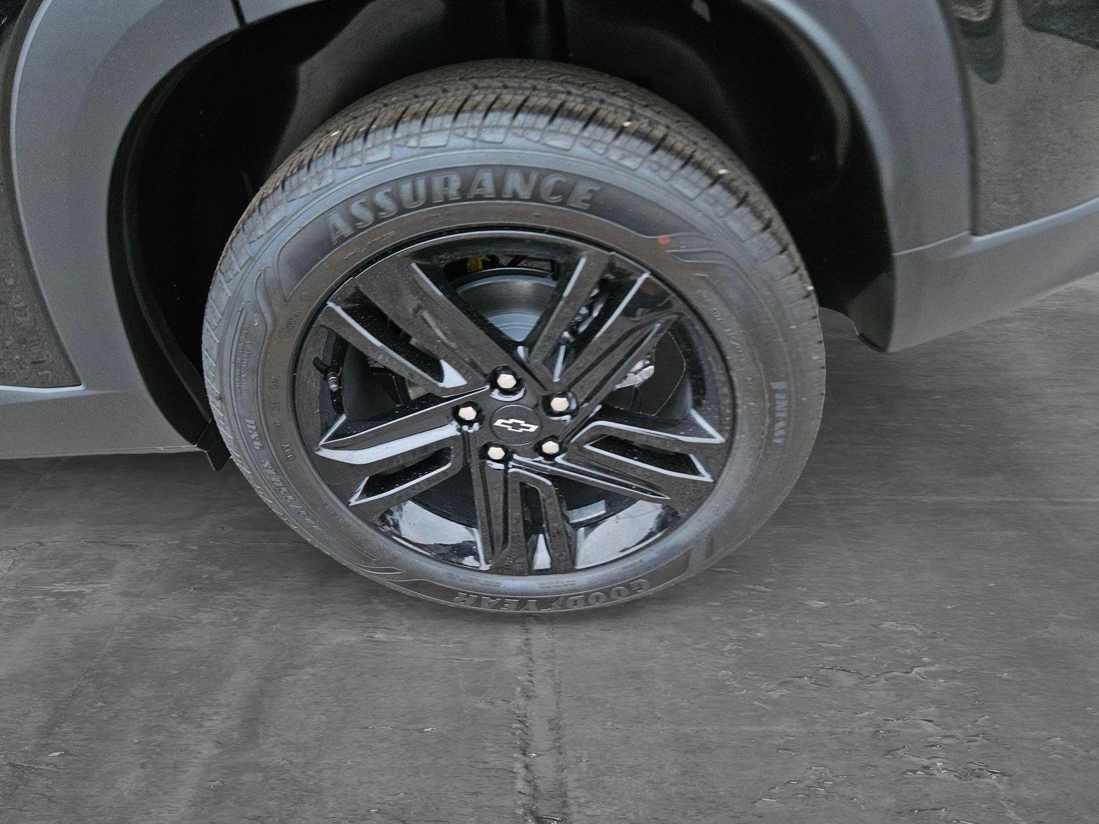 2025 Chevrolet Trax Vehicle Photo in NORTH RICHLAND HILLS, TX 76180-7199