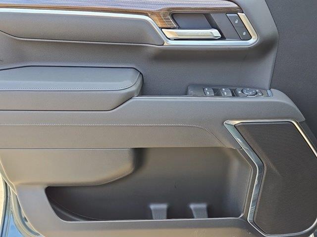 2025 Chevrolet Silverado 1500 Vehicle Photo in CROSBY, TX 77532-9157