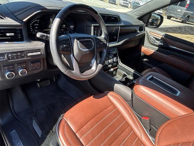 2024 GMC Yukon XL Vehicle Photo in ALBERTVILLE, AL 35950-0246